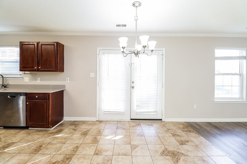 2,250/Mo, 6021 Pennycross Lane Charlotte, NC 28216 Dining Room View