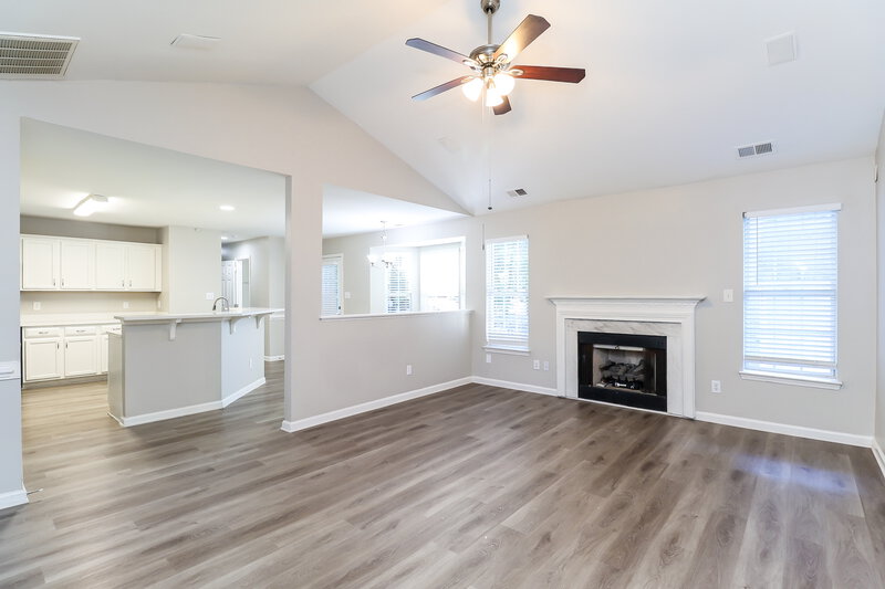 2,195/Mo, 6222 Spanish Moss Lane Charlotte, NC 28262 Family Room View