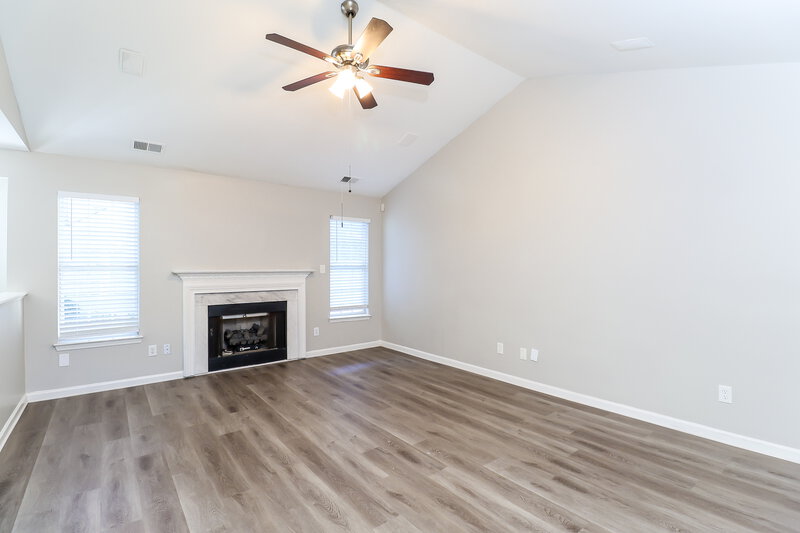 2,195/Mo, 6222 Spanish Moss Lane Charlotte, NC 28262 Family Room View 2