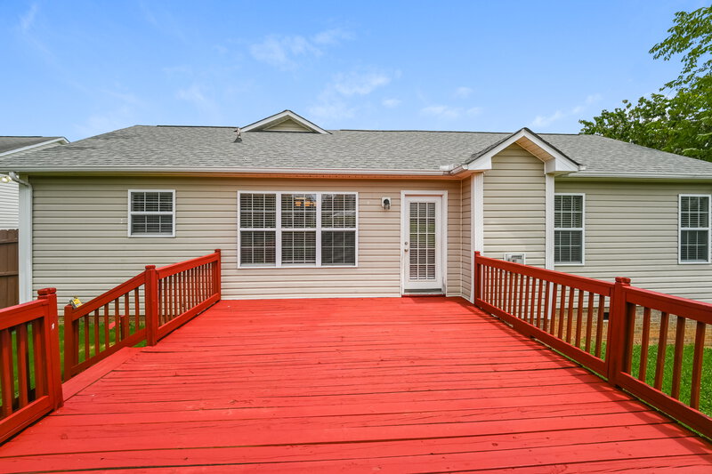 0/Mo, 634 Loch Lomond Cir Concord, NC 28025 Rear View 2