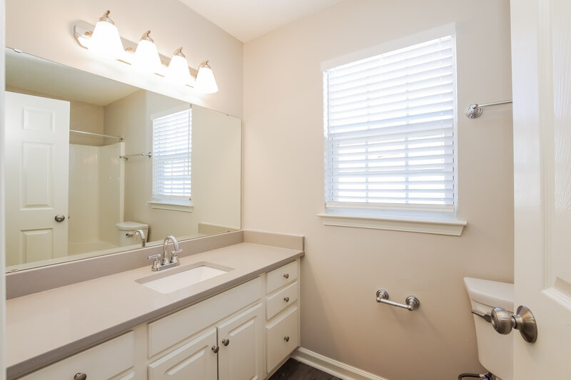 2,135/Mo, 2000 Chapel Creek Road Concord, NC 28025 Bathroom View