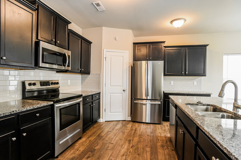 2,055/Mo, 9239 Treyburn Drive Charlotte, NC 28216 Kitchen View