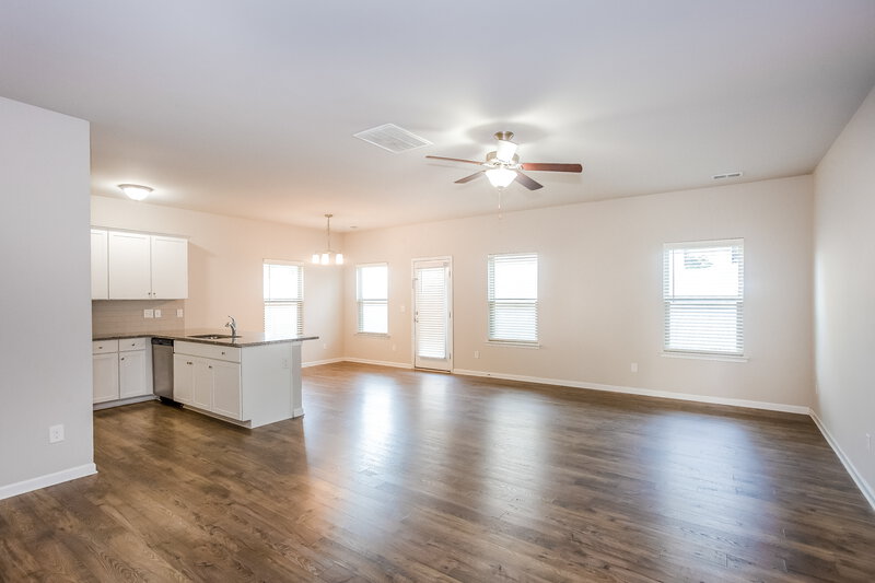 2,205/Mo, 9221 Treyburn Drive Charlotte, NC 28216 Misc View 4