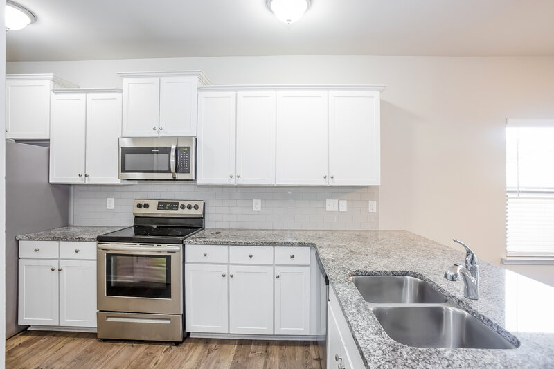 2,205/Mo, 9221 Treyburn Drive Charlotte, NC 28216 Misc View 6