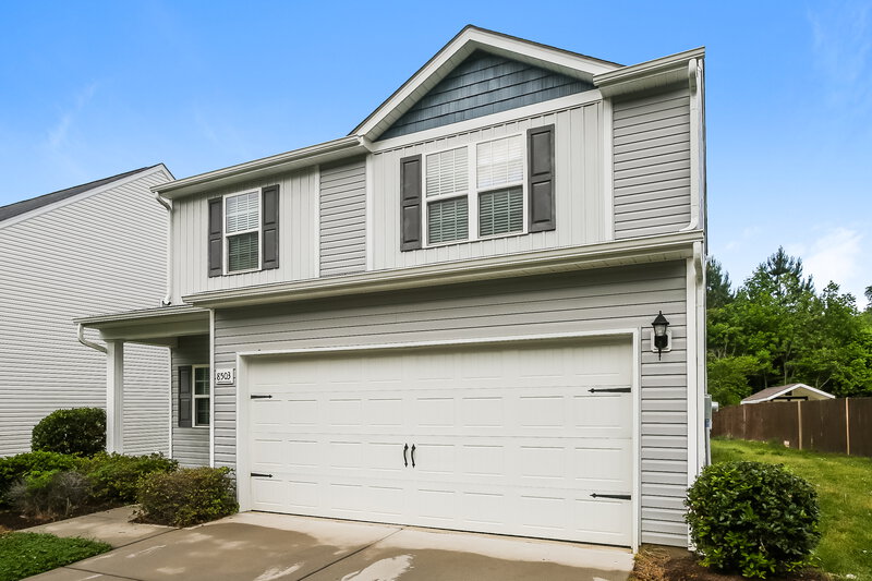 2,180/Mo, 8503 Paw Valley Lane Charlotte, NC 28214 Front View 2
