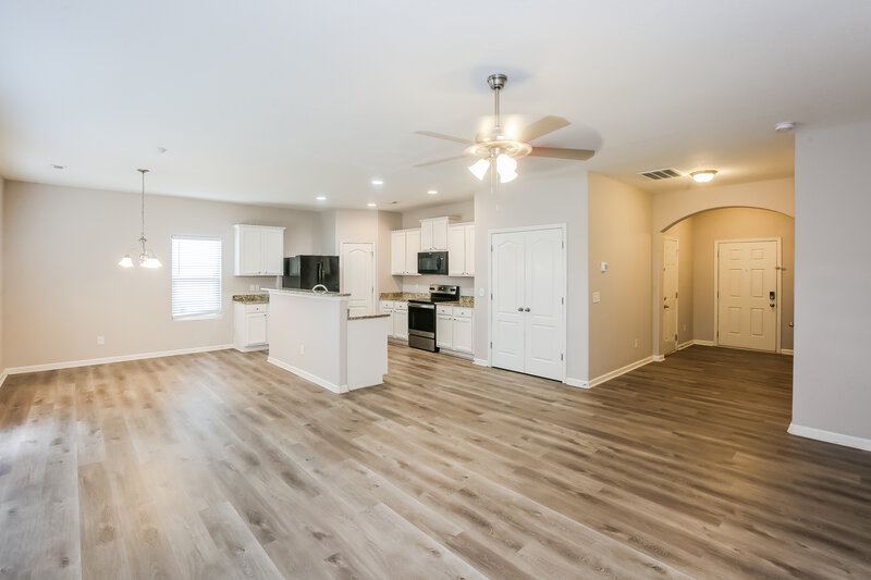 2,180/Mo, 8503 Paw Valley Lane Charlotte, NC 28214 Living Room View 2