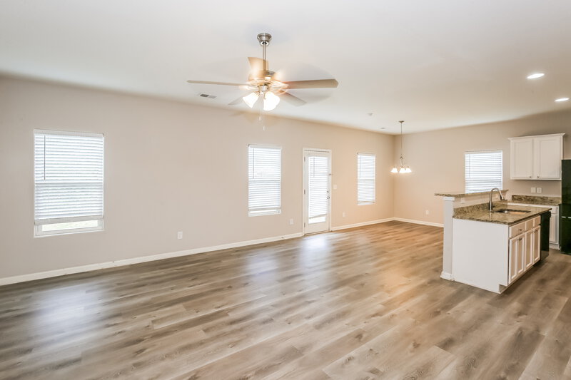 2,180/Mo, 8503 Paw Valley Lane Charlotte, NC 28214 Living Room View 3