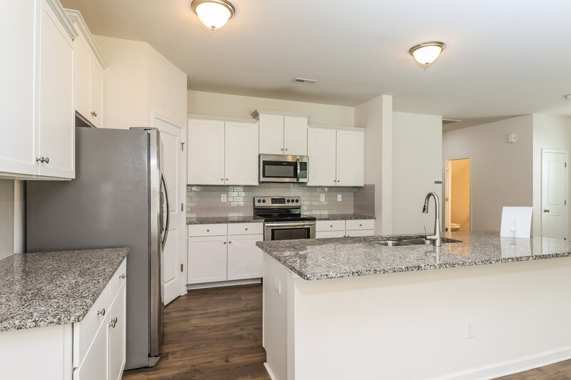 2,480/Mo, 4326 Drifter Drive Charlotte, NC 28227 Kitchen View