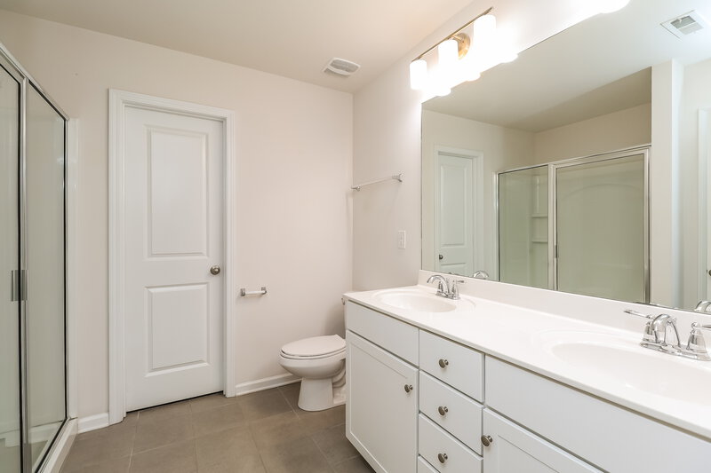 2,480/Mo, 4326 Drifter Drive Charlotte, NC 28227 Bathroom View