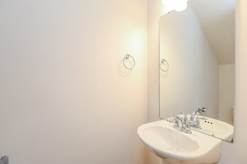 2,480/Mo, 4326 Drifter Drive Charlotte, NC 28227 Bathroom View 2