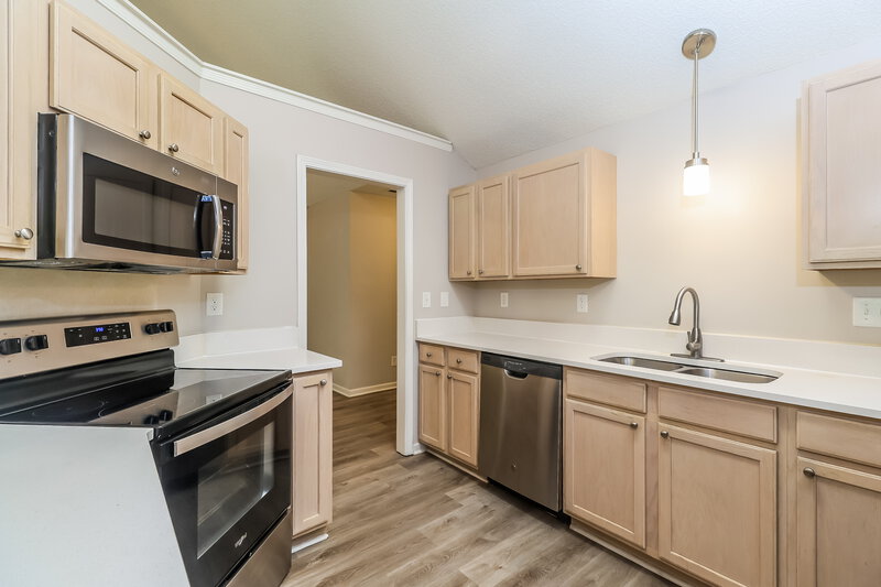 0/Mo, 7229 Kavan Hunter Drive Charlotte, NC 28214 Kitchen View 2