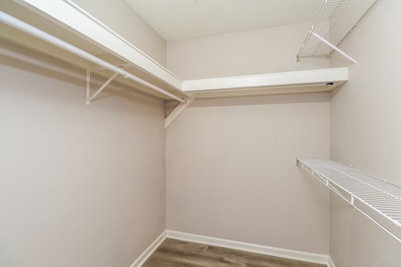 0/Mo, 7229 Kavan Hunter Drive Charlotte, NC 28214 Walk In Closet View