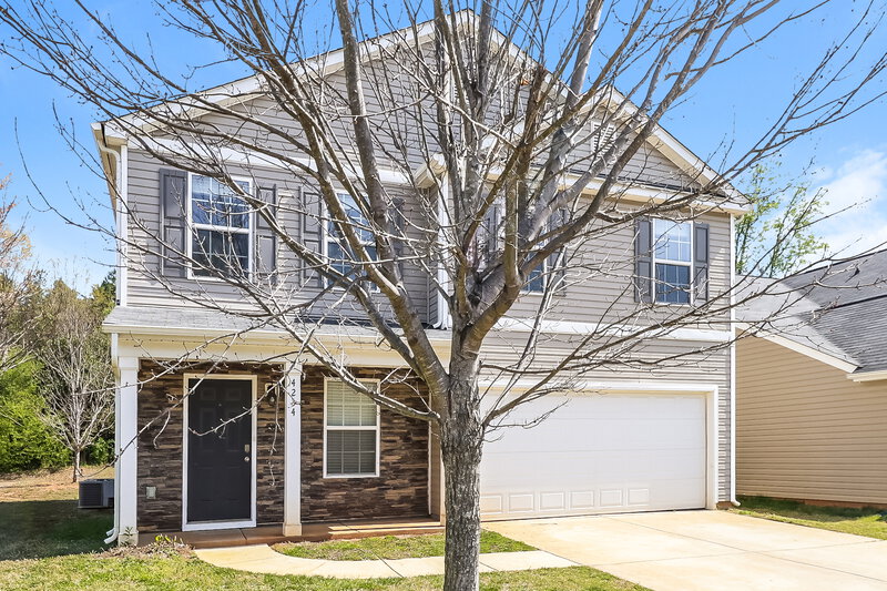 2,135/Mo, 4234 Grant Martin Dr Charlotte, NC 28208 Front View