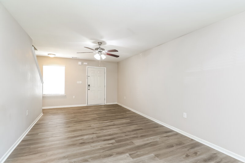 2,135/Mo, 4234 Grant Martin Dr Charlotte, NC 28208 Living Room View