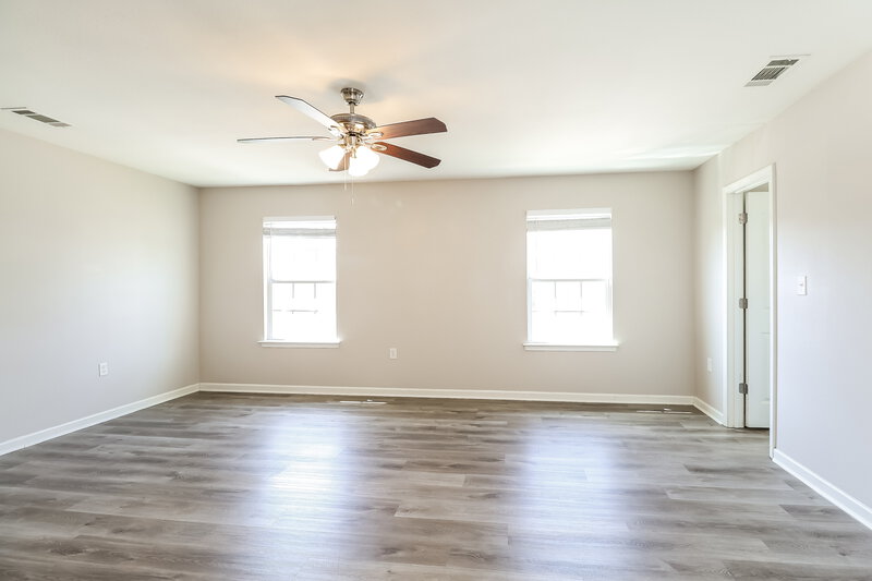2,135/Mo, 4234 Grant Martin Dr Charlotte, NC 28208 Main Bedroom View 2