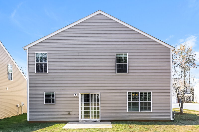 2,135/Mo, 4234 Grant Martin Dr Charlotte, NC 28208 Rear View