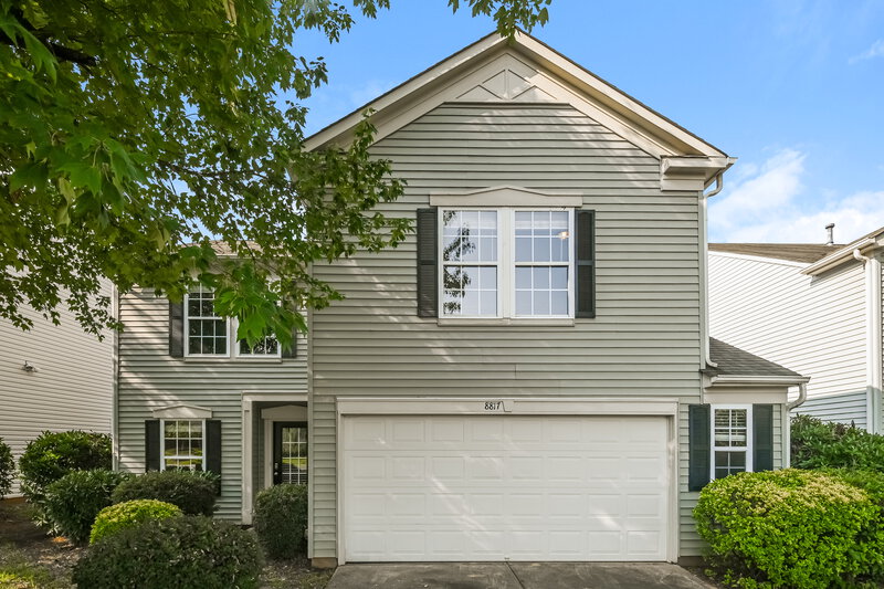 1,975/Mo, 8817 Oak Drive NE Charlotte, NC 28269 External View