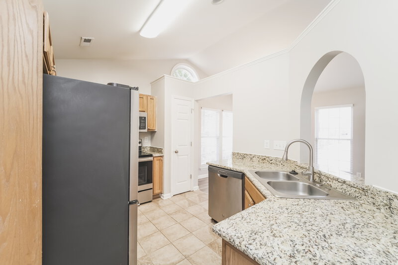 1,940/Mo, 5909 Lawnmeadow Drive Charlotte, NC 28216 Kitchen View 2