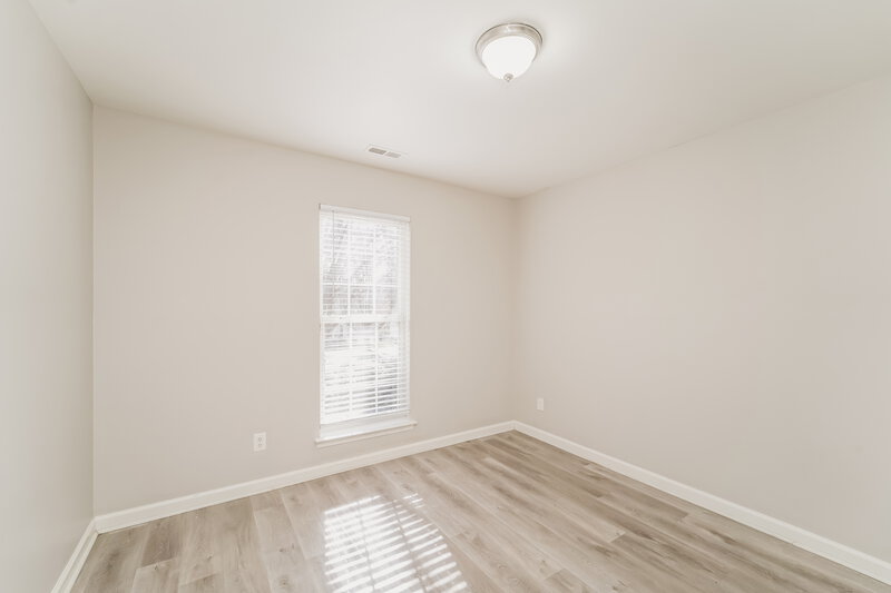 1,940/Mo, 5909 Lawnmeadow Drive Charlotte, NC 28216 Bedroom View 2