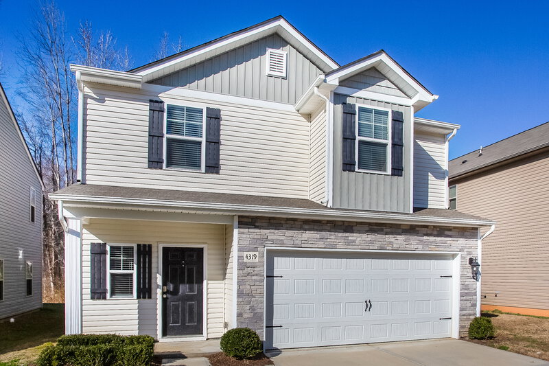 2,160/Mo, 4319 Drifter Drive Charlotte, NC 28227 Front View 2