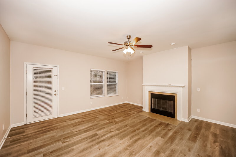 1,845/Mo, 257 Ranlo Avenue Gastonia, NC 28054 Living Room View 2