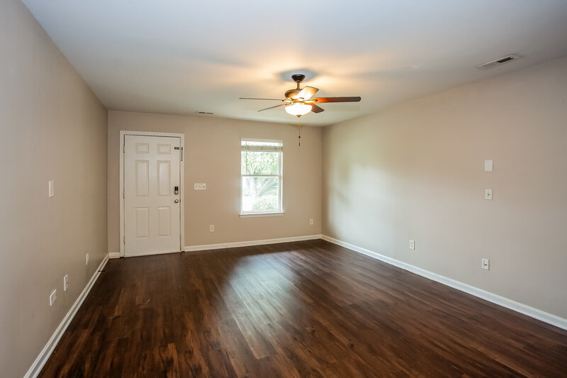 1,860/Mo, 11804 Kilrush Drive Charlotte, NC 28214 Living Room View 2