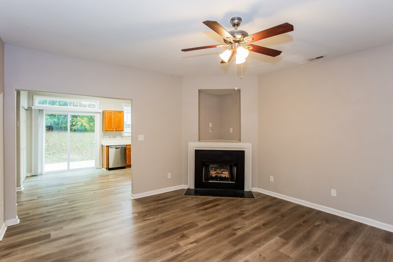 1,770/Mo, 2642 Oasis Lane Charlotte, NC 28214 Living Room View 2
