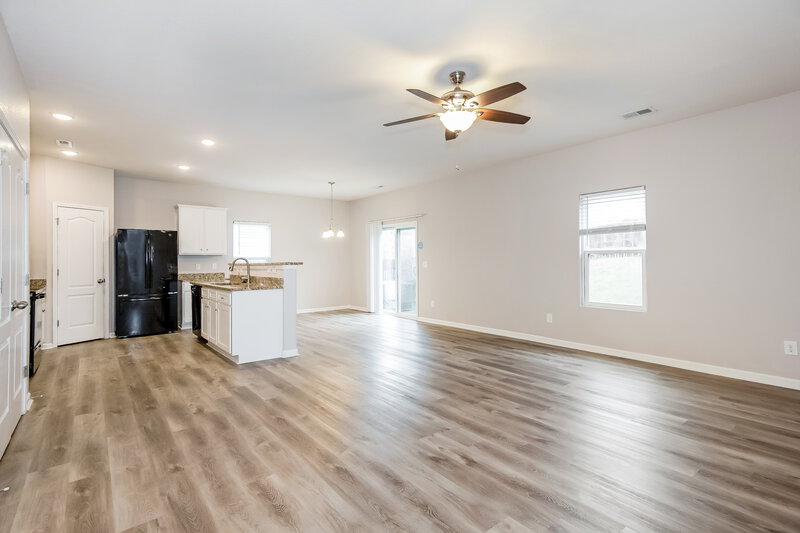 2,115/Mo, 6126 Loy Court Charlotte, NC 28214 Living Room View