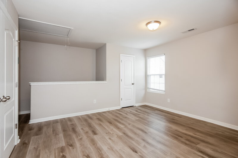 2,115/Mo, 6126 Loy Court Charlotte, NC 28214 Loft View