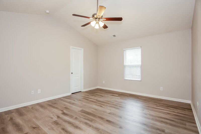 2,115/Mo, 6126 Loy Court Charlotte, NC 28214 Main Bedroom View