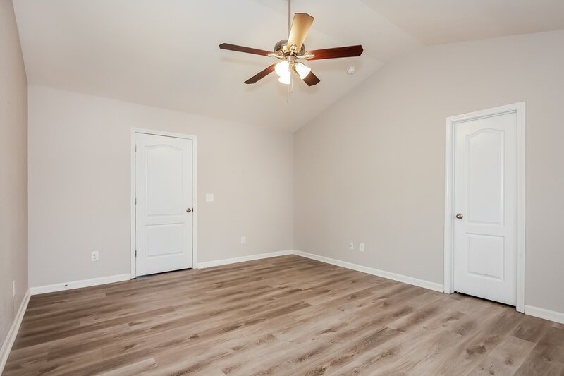 2,115/Mo, 6126 Loy Court Charlotte, NC 28214 Main Bedroom View 2