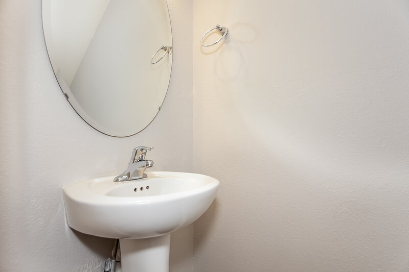 2,115/Mo, 6126 Loy Court Charlotte, NC 28214 Bathroom View