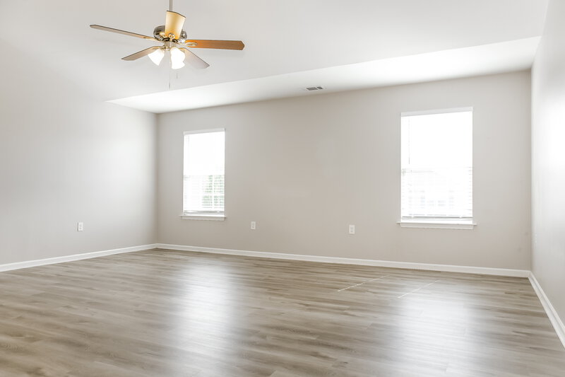 2,105/Mo, 1700 Eastway Drive Dallas, NC 28034 Main Bedroom View