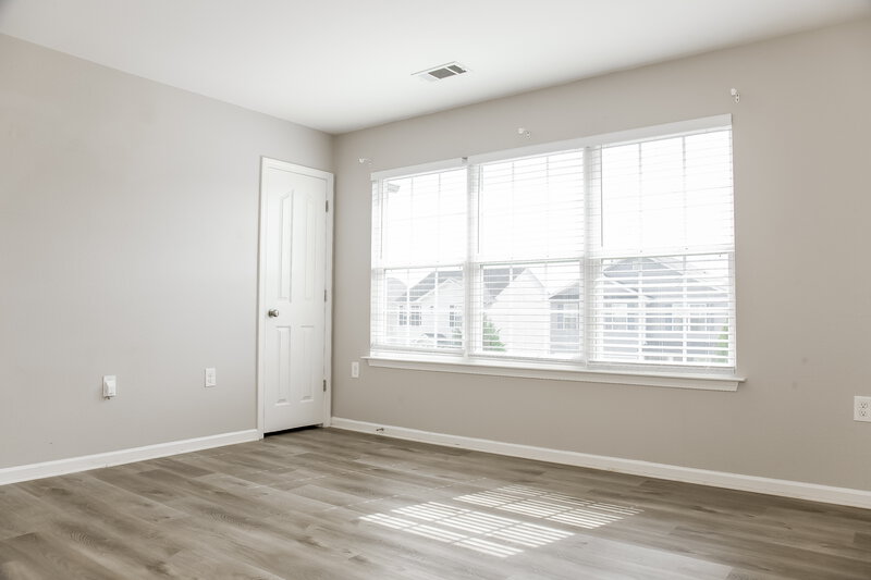 2,105/Mo, 1700 Eastway Drive Dallas, NC 28034 Bedroom View 5