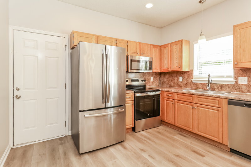 1,875/Mo, 873 Raindrops Rd Gastonia, NC 28054 Kitchen View