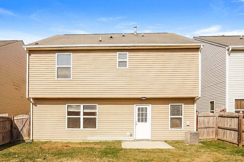 1,990/Mo, 4617 Esmeralda Drive Charlotte, NC 28269 Rear View 3