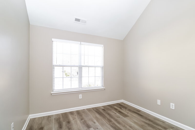 1,895/Mo, 3307 Reid Brook Ln Charlotte, NC 28208 Bedroom View 2
