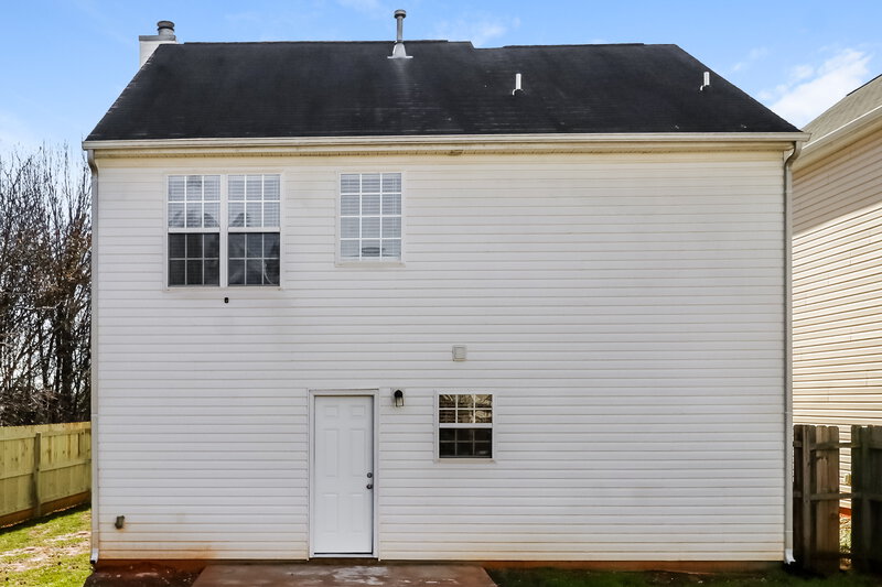 1,895/Mo, 3307 Reid Brook Ln Charlotte, NC 28208 Rear View