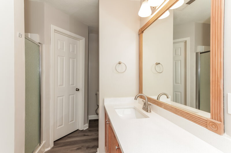 2,730/Mo, 7409 Bulle Rock Ct Charlotte, NC 28216 Main Bathroom View