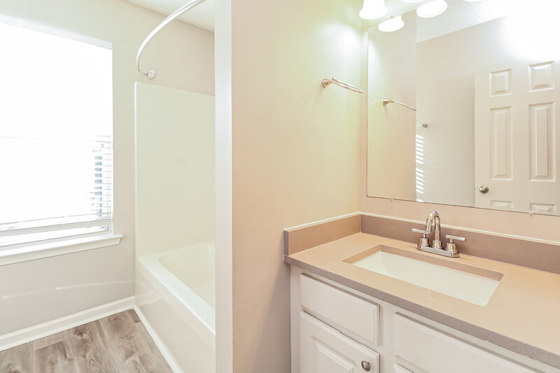 1,835/Mo, 3044 Hawick Commons Dr Concord, NC 28027 Bathroom View