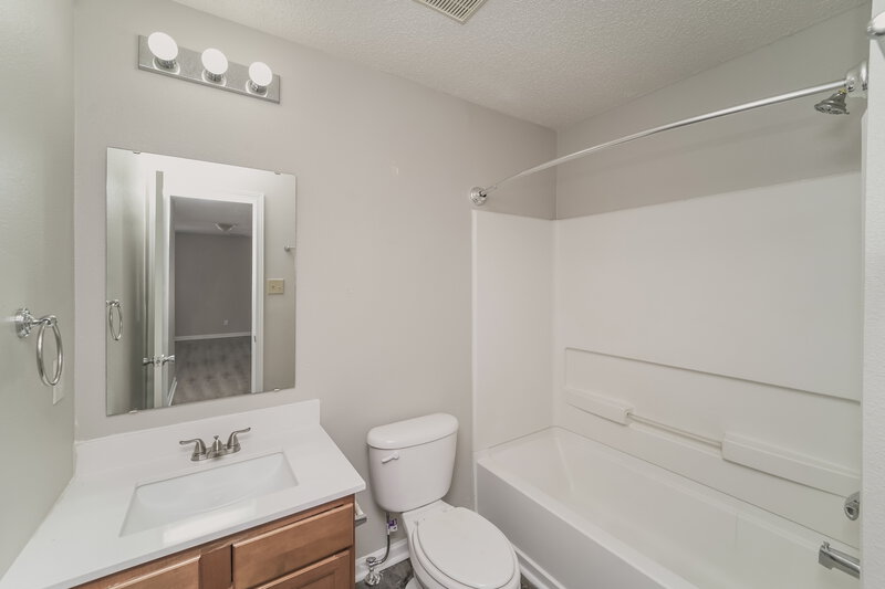 2,075/Mo, 822 Littleton Dr Concord, NC 28025 Bathroom View