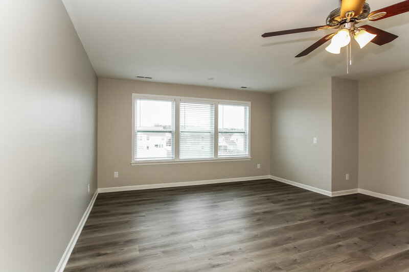 3,360/Mo, 10305 Snowbell Ct Charlotte, NC 28215 Main Bedroom View