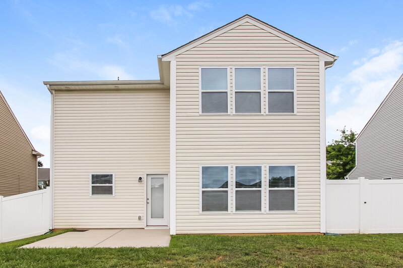 3,360/Mo, 10305 Snowbell Ct Charlotte, NC 28215 Rear View