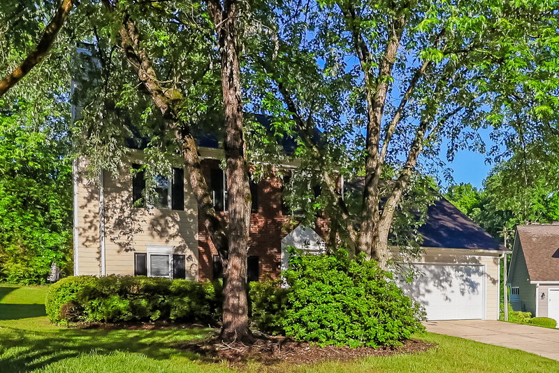 2,160/Mo, 4204 Hounds Run Dr Matthews, NC 28105 Front View