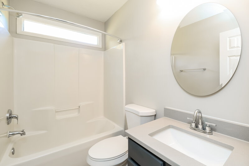2,160/Mo, 4204 Hounds Run Dr Matthews, NC 28105 Bathroom View