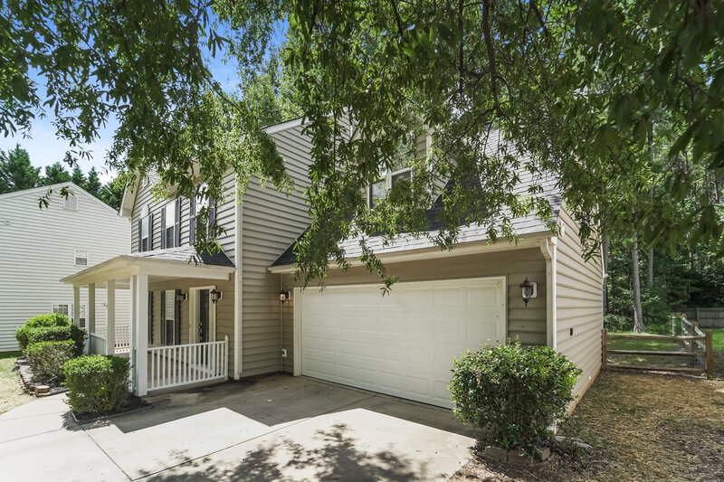 1,915/Mo, 2717 Black Cherry Dr Charlotte, NC 28262 Front View 2