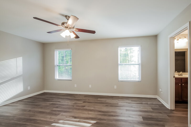 2,250/Mo, 6629 Covington Commons Dr Charlotte, NC 28227 Main Bedroom View