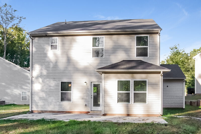 2,250/Mo, 6629 Covington Commons Dr Charlotte, NC 28227 Rear View