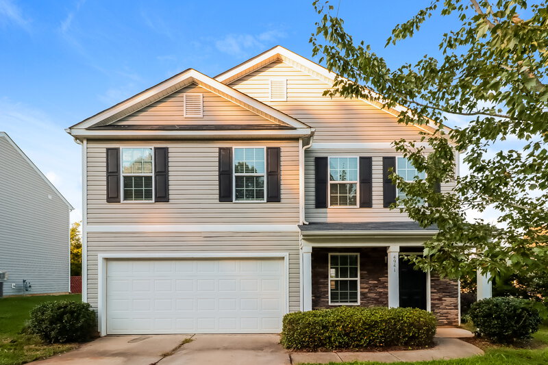 1,810/Mo, 4941 Broad Leaf Ct Dallas, NC 28034 External View