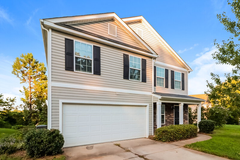 1,810/Mo, 4941 Broad Leaf Ct Dallas, NC 28034 Front View